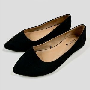 Torrid | Black Faux Suede Pointed Toe Flats 6.5 W